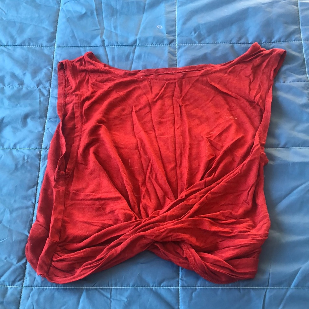 Twist front crop